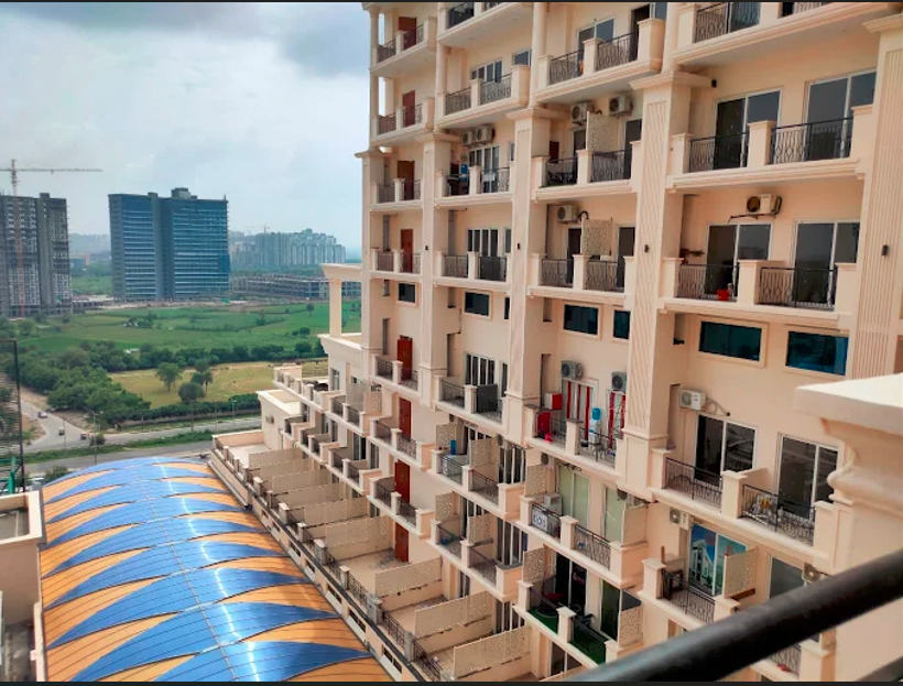 Studio  456 Sq.Ft. Apartment in Galaxy Diamond Plaza