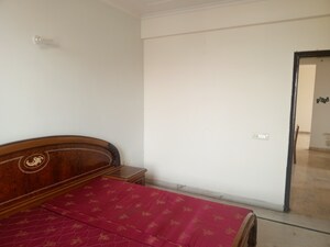 Furnished Amenities in 3.5 BHK Apartment at Swaran Villa Friends Apartments, Sector 52 – for Sale