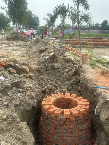  Plot – Exterior View View at Sultanpur Road - for Sale