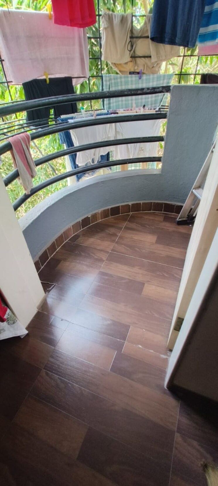  Parking, naupada 3 Bedroom 1055 Sq.Ft. Apartment In Naupada Thane 8658516