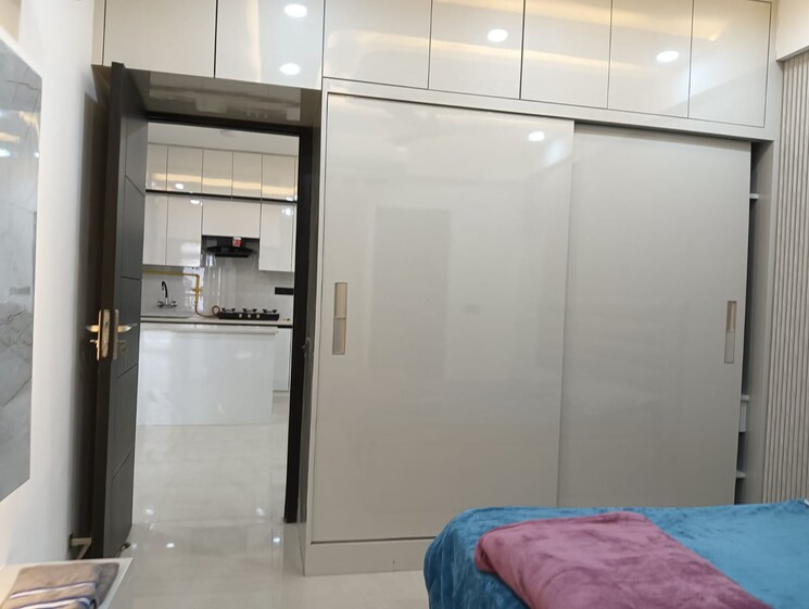 Room, suncity-avenue-76 2 Bedroom 682 Sq.Ft. Apartment In Sector 76 Gurgaon 8658669