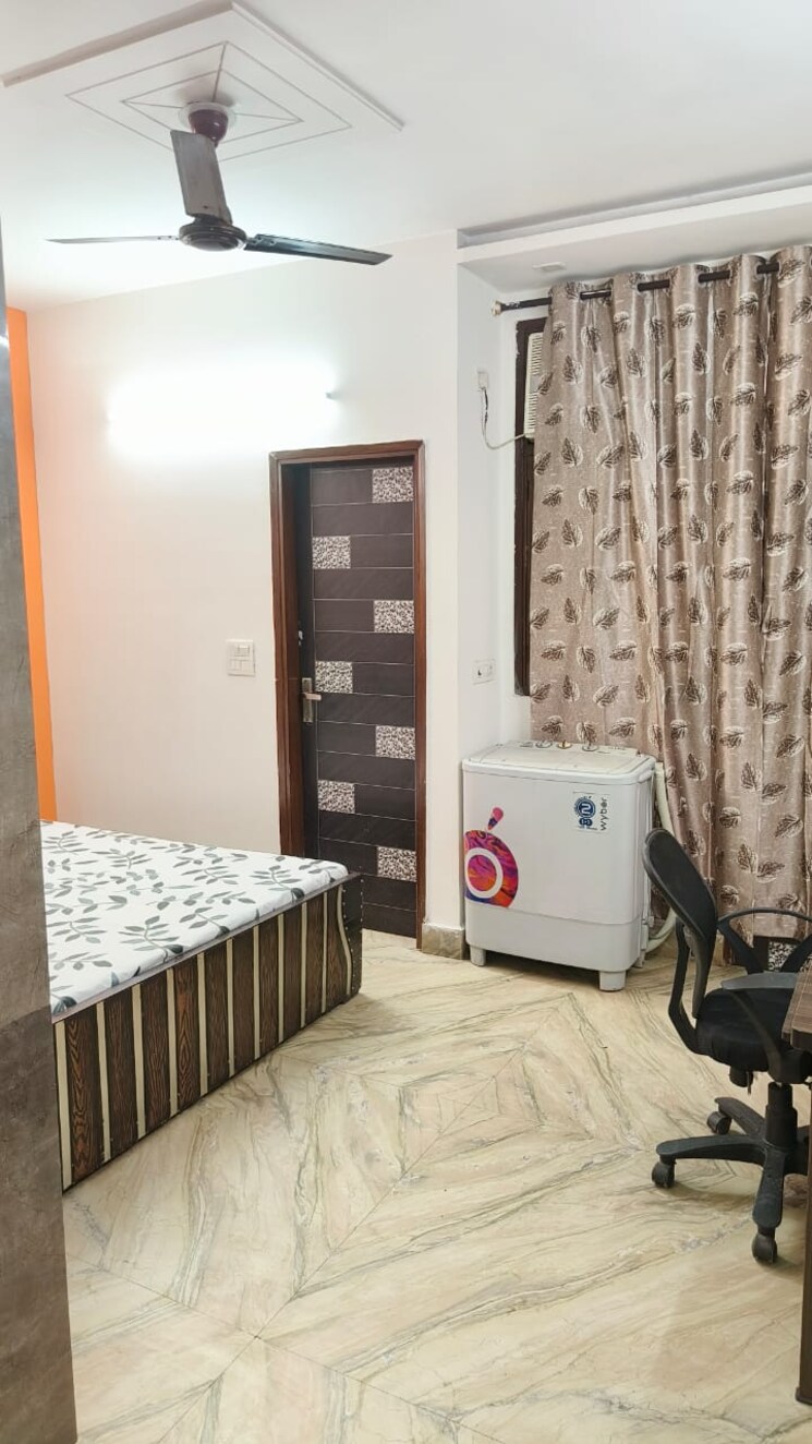 Bathroom, subhash nagar 2 Bedroom 110 Sq.Yd. Builder Floor In Subhash Nagar Delhi 8658896