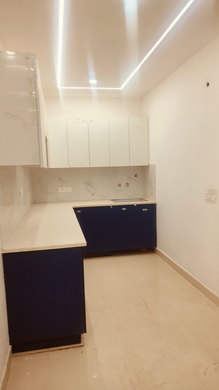 Kitchen, parklands 3.5 Bedroom 250 Sq.Yd. Builder Floor In Sector 85 Faridabad 8658952