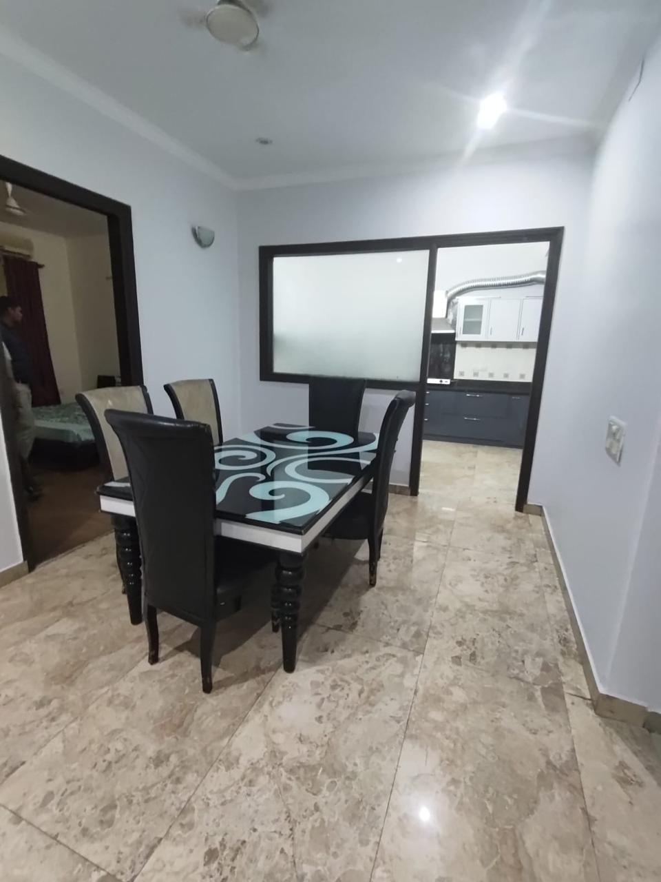 3 BHK 1800 Sq.Ft. Builder Floor in Grand Mall