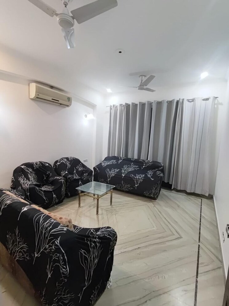 Master Bedroom, grand-mall 3 Bedroom 1800 Sq.Ft. Builder Floor In Sector 28 Gurgaon 8659063