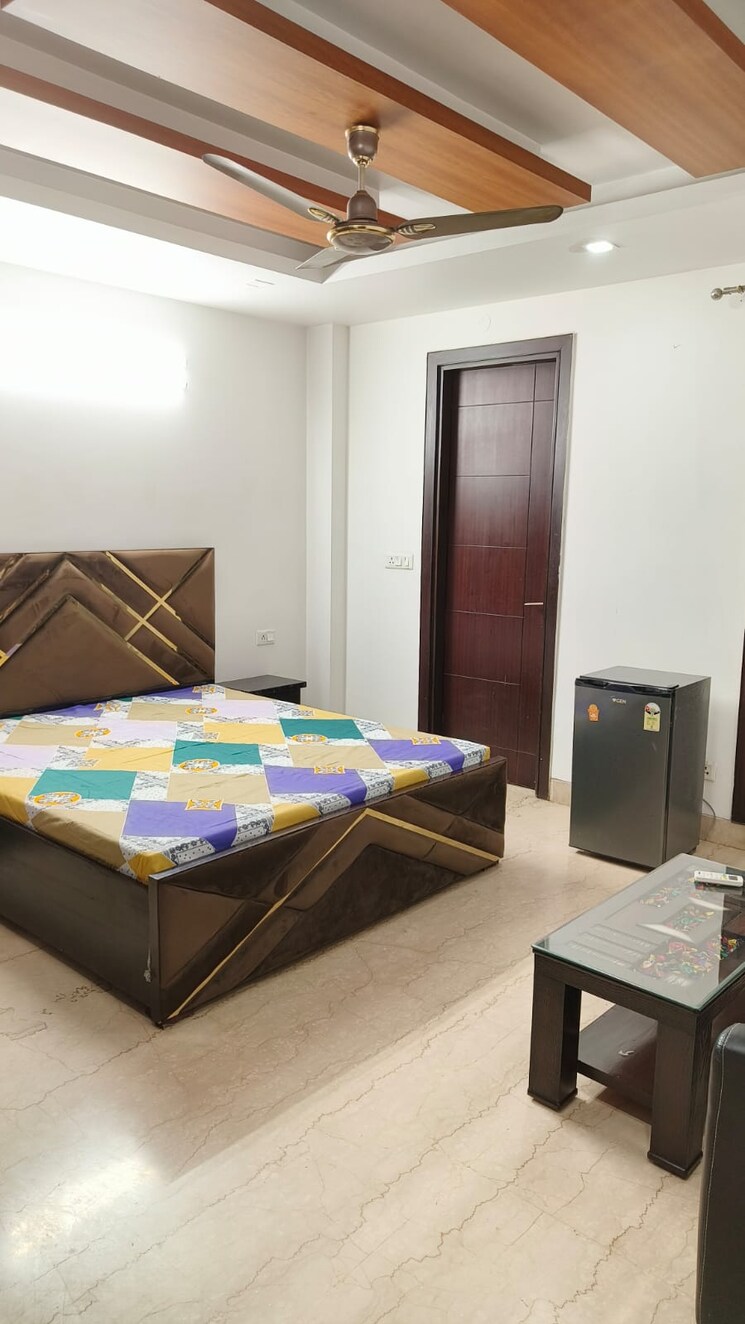 Bedroom, subhash nagar 1 Bedroom 110 Sq.Yd. Builder Floor In Subhash Nagar Delhi 8659385