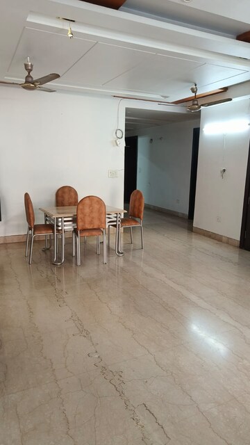 Room in 1 BHK Builder Floor at Subhash Nagar – for Rent