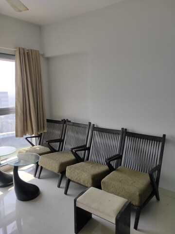 Team Area in 2 BHK Apartment at DLH Sorrento, Veera Desai Road – for Rent