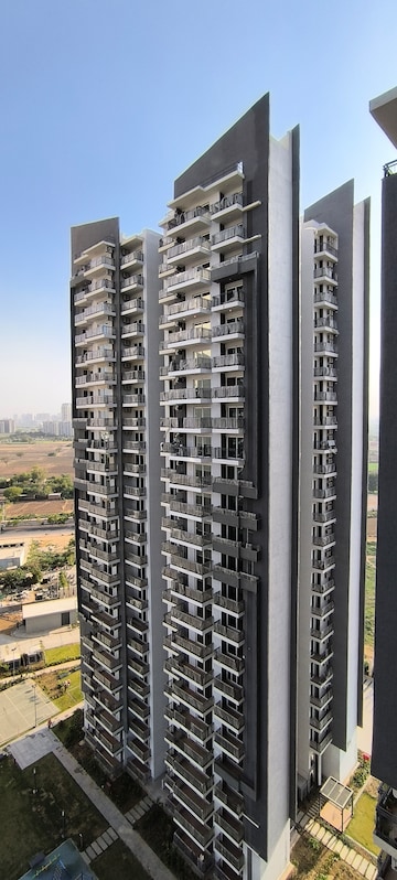 3 BHK Apartment For Rent in Godrej Meridien, Sector 106