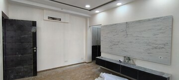 Room in 3 BHK Apartment at Godrej Meridien, Sector 106 – for Rent