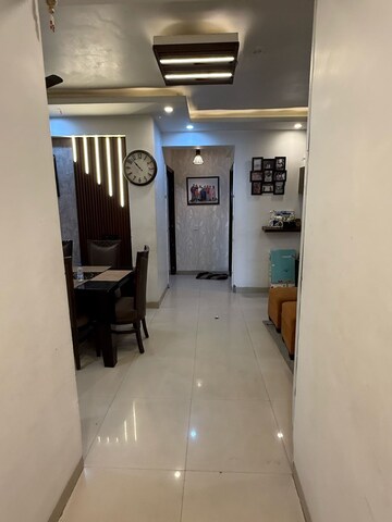 Team Area in 3 BHK Apartment at Shiv Sai Ozone Park, Sector 86 – for Rent