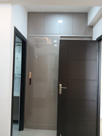 Building Lobby in 2 BHK Apartment at Suncity Avenue 76, Sector 76 – for Rent