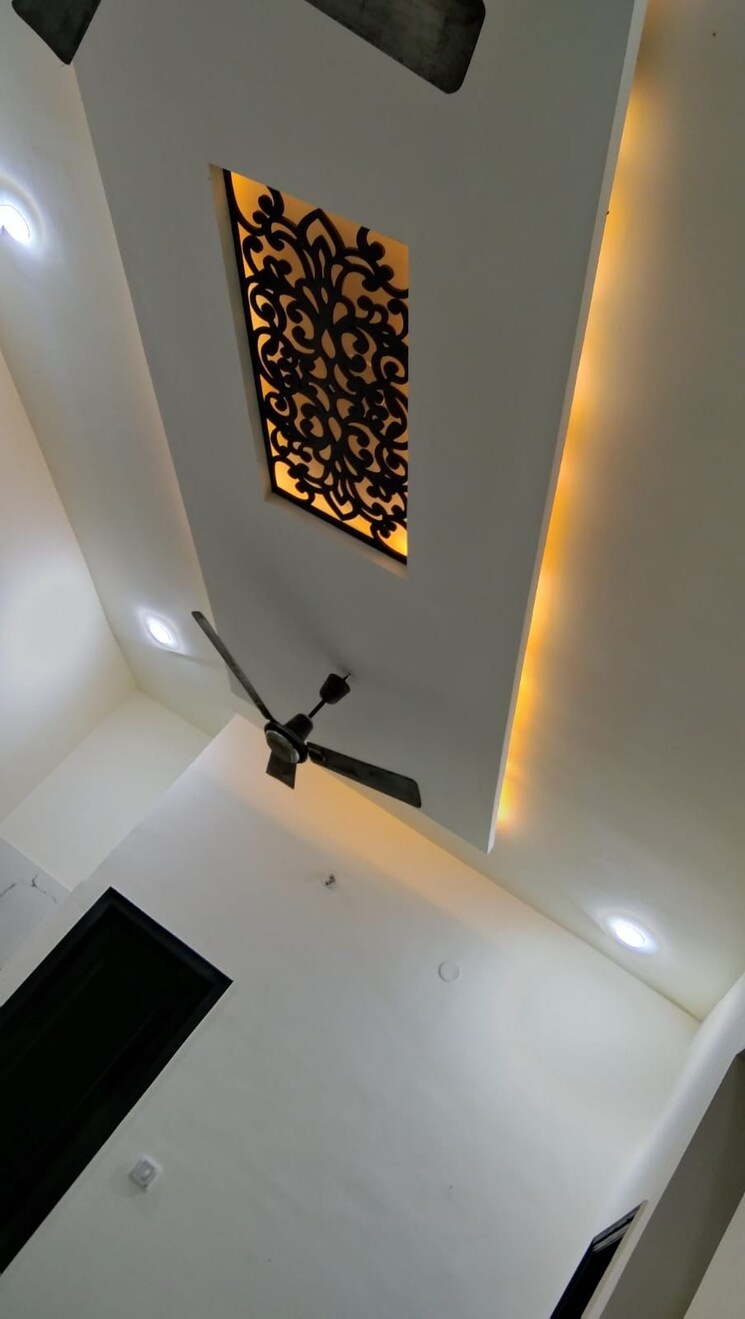 undefined, madhavpuram 3 Bedroom 168 Sq.Yd. Builder Floor In Madhavpuram Meerut 8659533