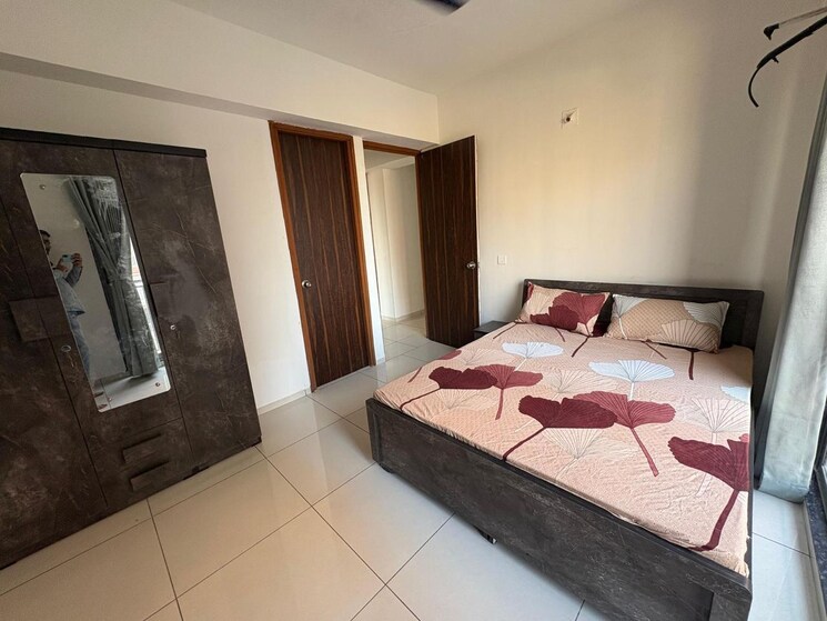 Bedroom, vaishnodevi circle 3 Bedroom 1566 Sq.Ft. Apartment In Vaishnodevi Circle Ahmedabad 8659490