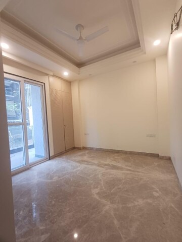 Master Bedroom in 4 BHK Apartment at Greater Kailash I – for Rent