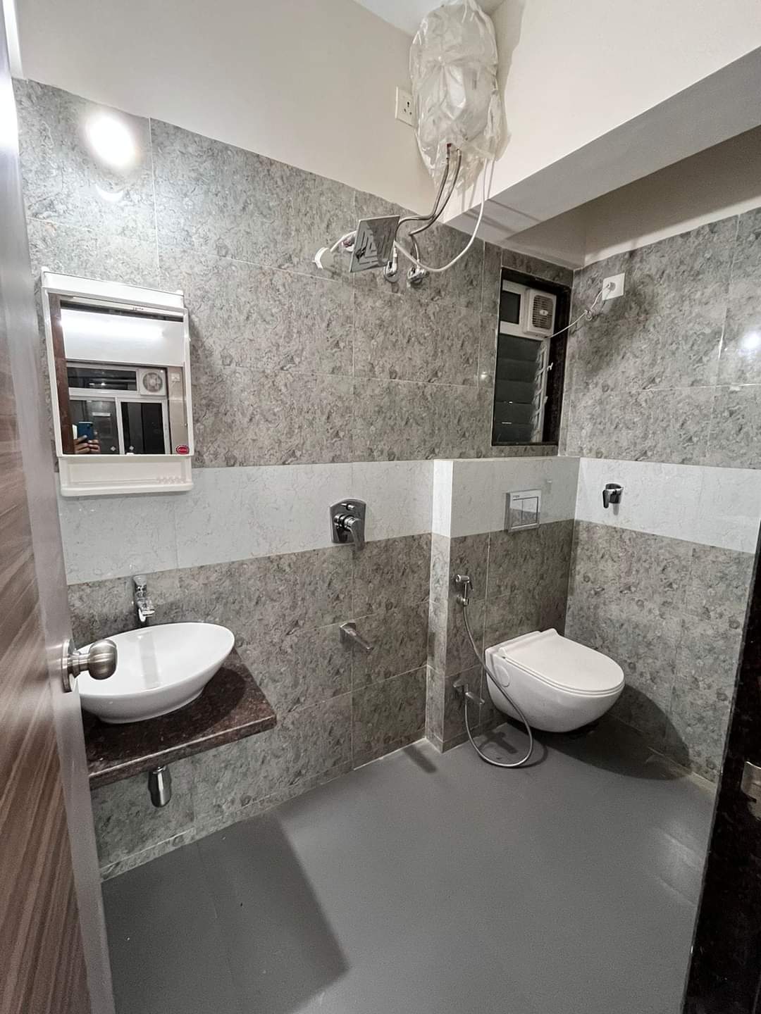 2 BHK + Pooja Room Apartment For Rent in Dosti Eastern Bay