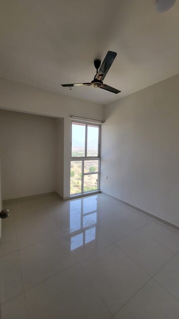 Room in 2 BHK Apartment at Lodha Crown Taloja Quality Homes, Dombivli East – for Rent