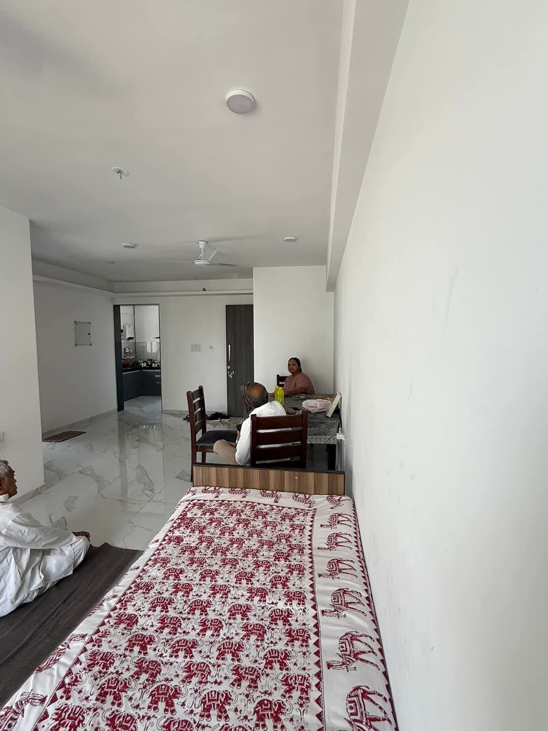 2 BHK Apartment For Rent in Dev Leo Tower