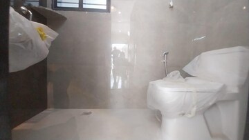 Room in 2 BHK Builder Floor at Jal Vihar Colony, Sector 46 – for Rent