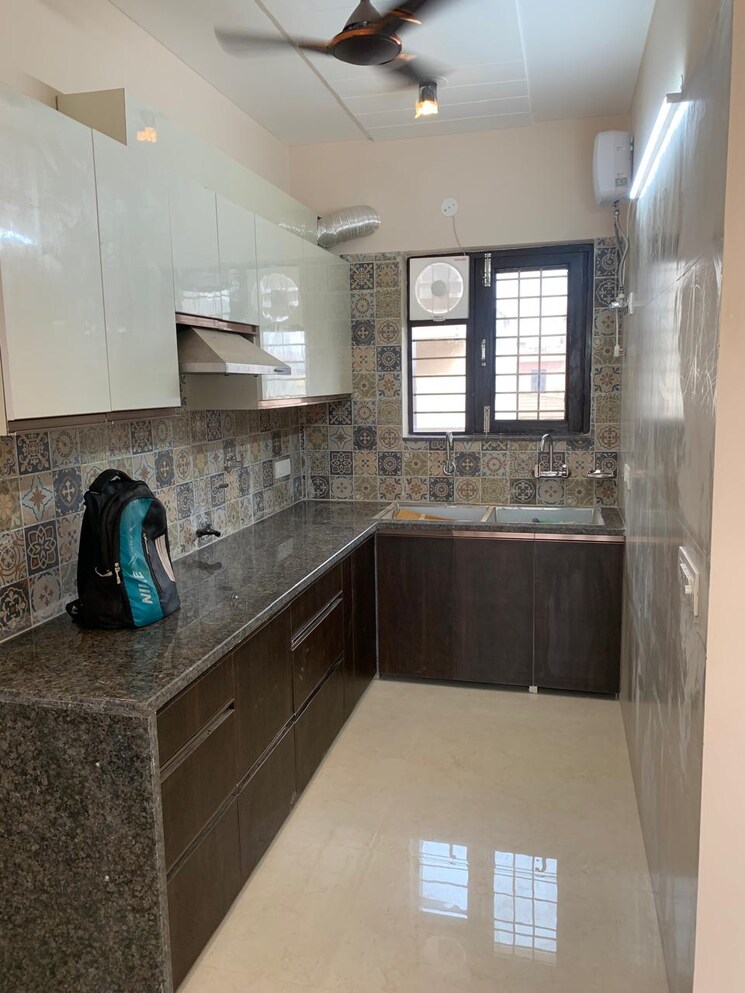 Kitchen, jal-vihar-colony 2 Bedroom 1800 Sq.Ft. Builder Floor In Sector 46 Gurgaon 8659608
