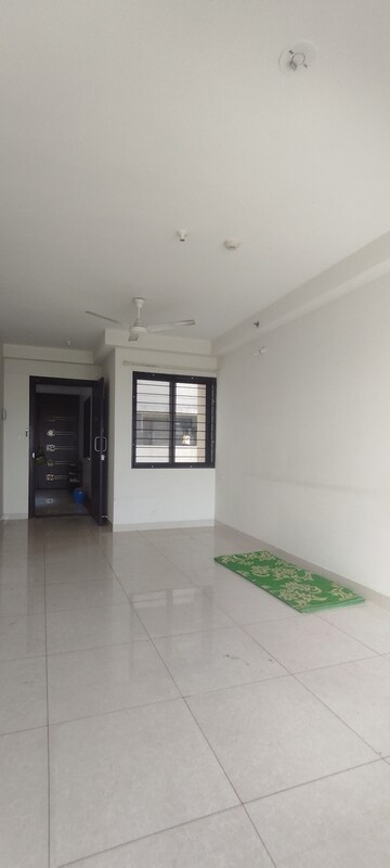 Room in 2 BHK Apartment at Sargam CHS Nanded, Sinhagad Road – for Rent