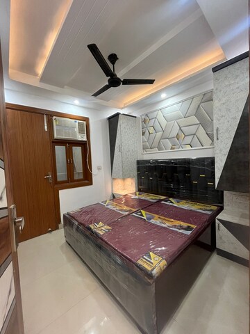 Bedroom in 2 BHK Builder Floor at Dwarka Mor – for Rent