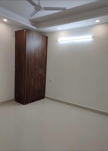 1 BHK Builder Floor For Rent in Saket