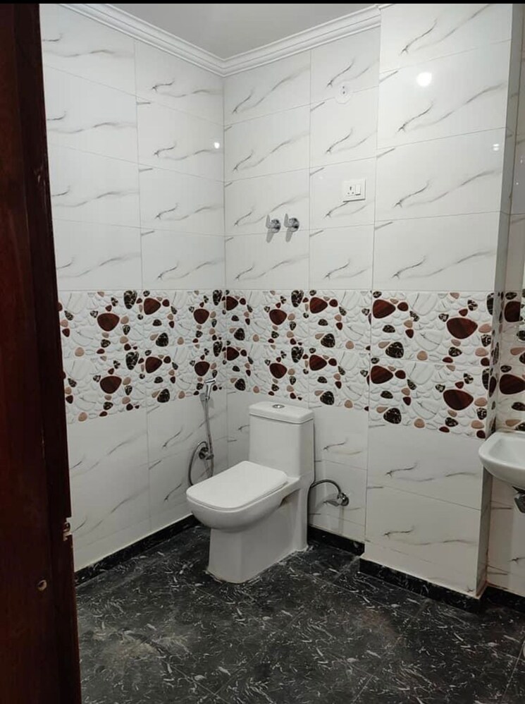 Bathroom, saket 1 Bedroom 450 Sq.Ft. Builder Floor In Saket Delhi 8659668