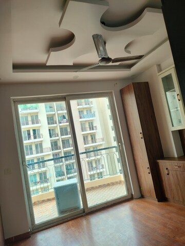Furnished Amenities in 3 BHK Apartment at Ansal Royal Heritage, Sector 70 – for Rent