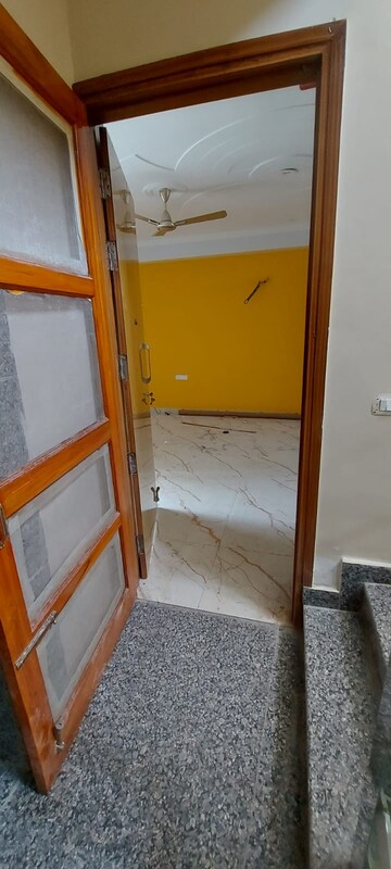 Balcony in 2 BHK Builder Floor at Sector 9 – for Rent