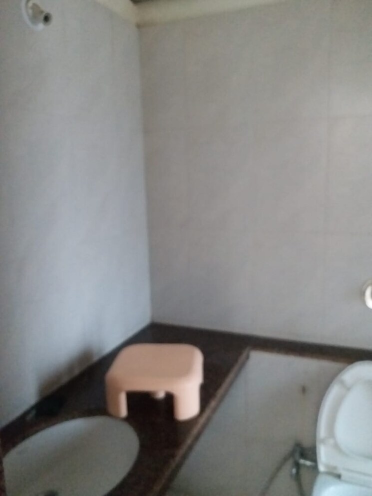 Bathroom, mahavir-arham-brindavan 3 Bedroom 1300 Sq.Ft. Apartment In Chembur Mumbai 8659672