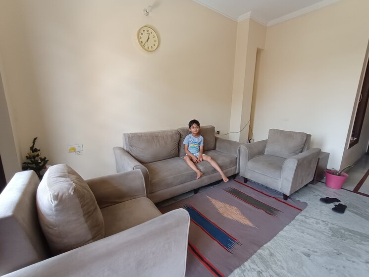 Living Room, sector 9 3 Bedroom 250 Sq.Yd. Builder Floor In Sector 9 Gurgaon 8659729