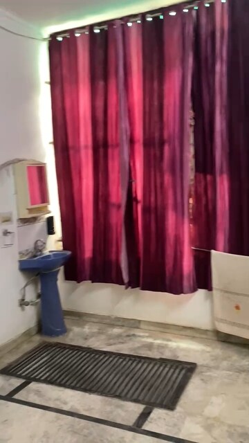 2 BHK Builder Floor For Rent in Mehrauli