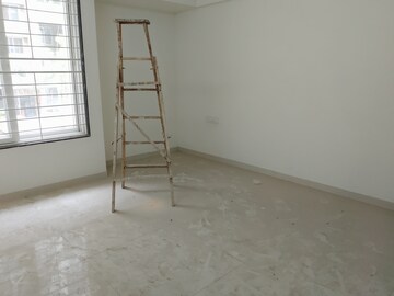 Room in 2.5 BHK Apartment at Kohinoor Presidentia, Sopan Baug – for Rent