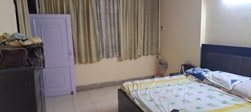Bedroom in 2.5 BHK Builder Floor at The Grand, Sector 52 – for Rent