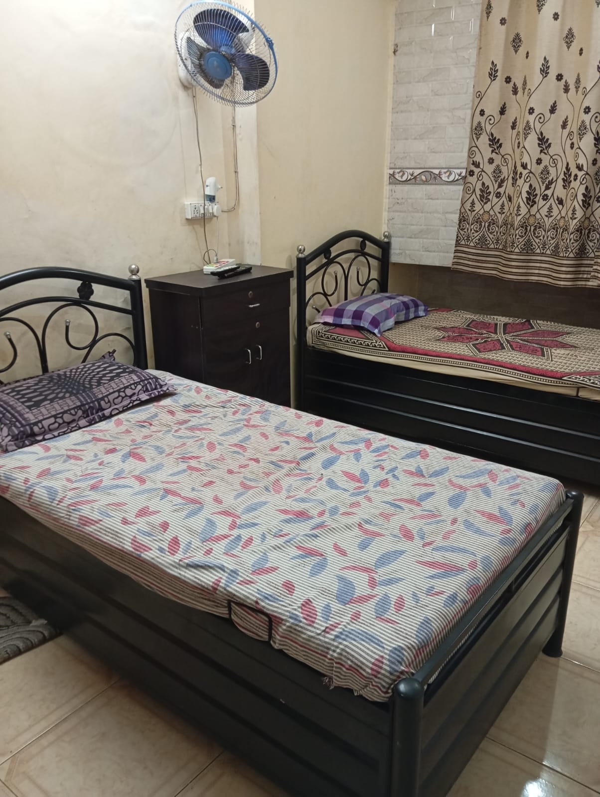 Pg For Rent in Samrat Real Estate