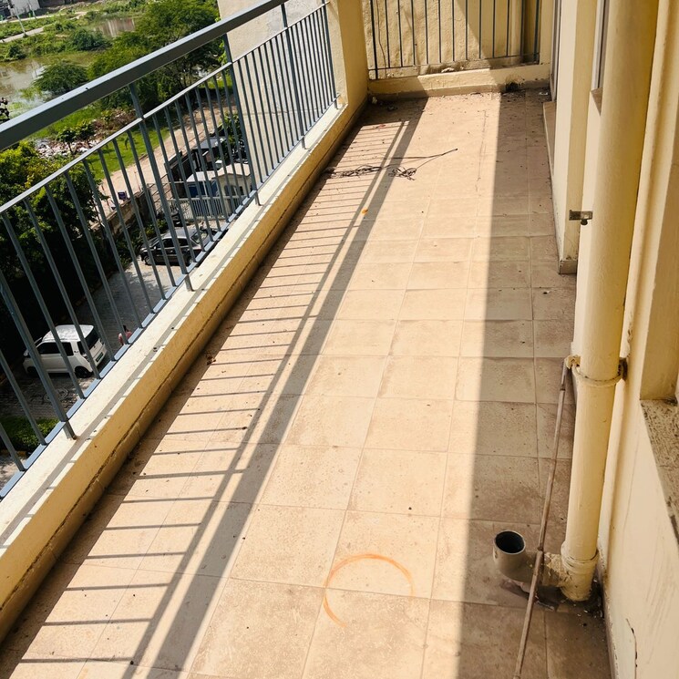 Balcony, corona-optus 3 Bedroom 1720 Sq.Ft. Apartment In Basai Enclave 2 Gurgaon 8659969