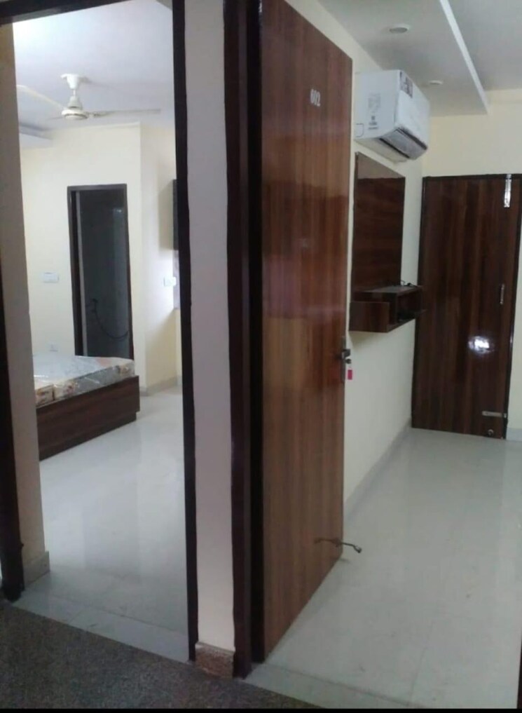 Room, dlf city phase 3 Studio 310 Sq.Ft. Apartment In Dlf City Phase 3 Gurgaon 8660019