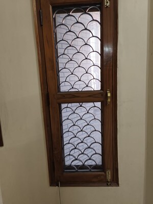 Room in 6+ BHK Independent House at Sector 14 – for Sale