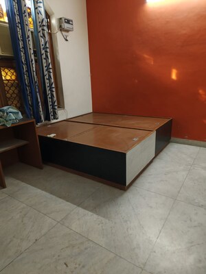 Bedroom in 6+ BHK Independent House at Sector 14 – for Sale