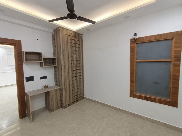 Living Room, parklands 4 Bedroom 350 Sq.Yd. Builder Floor In Sector 85 Faridabad 8660136