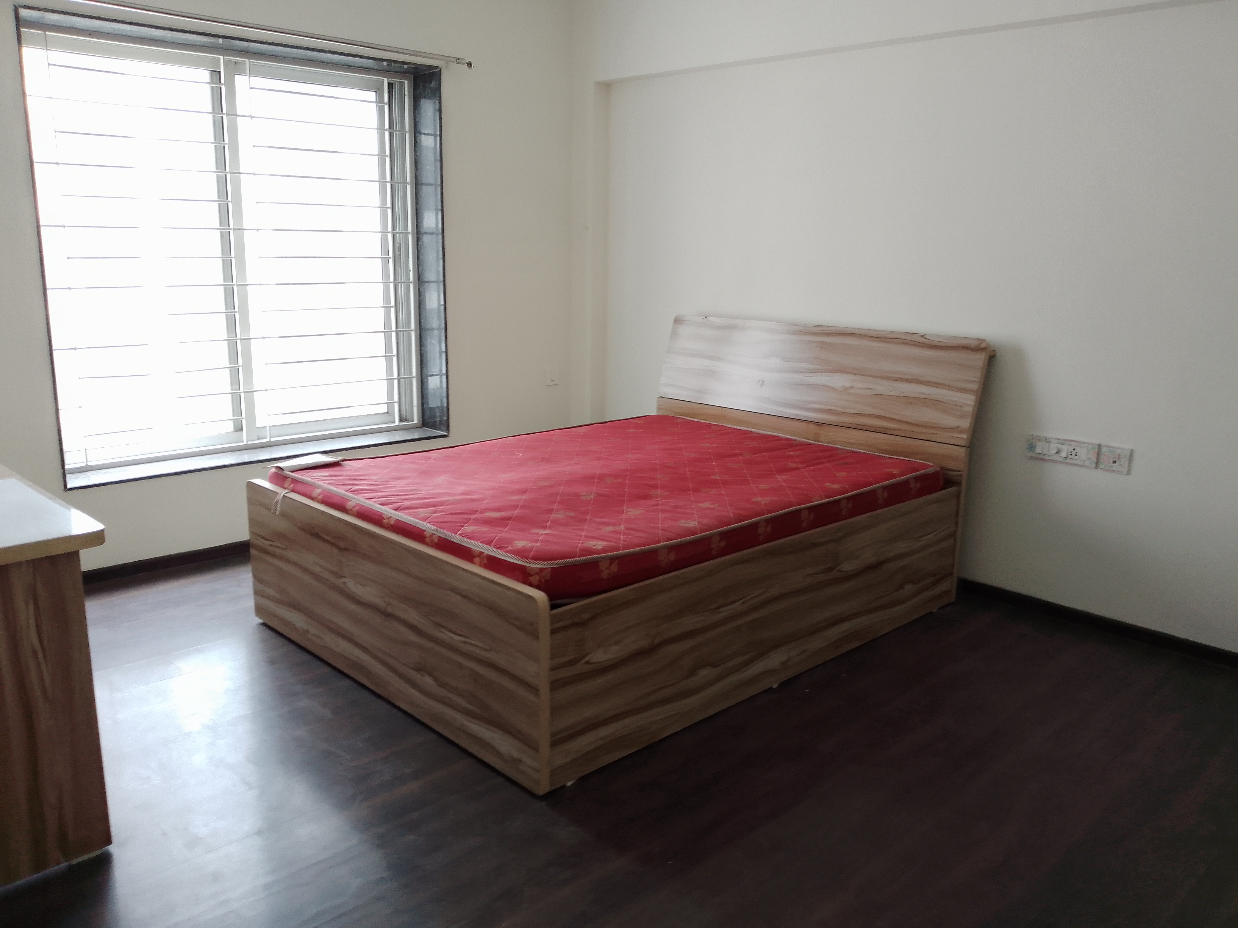 2 BHK + Extra Room 1024 Sq.Ft. Apartment in GKG The Kings Way