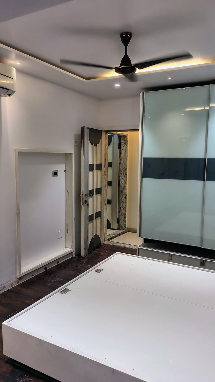 Room, chaitanya-tower 3 Bedroom 1400 Sq.Ft. Apartment In Prabhadevi Mumbai 8660040