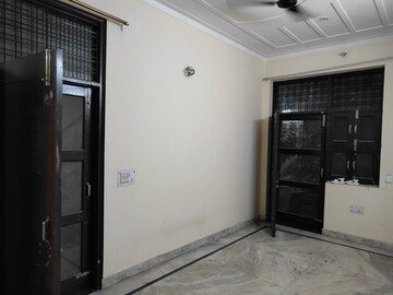 Room in 6 BHK Independent House at Eros Rosewood City, Sector 49 – for Sale