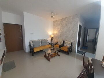 2 BHK Apartment For Rent in Rustomjee Azziano Wing D, Majiwada