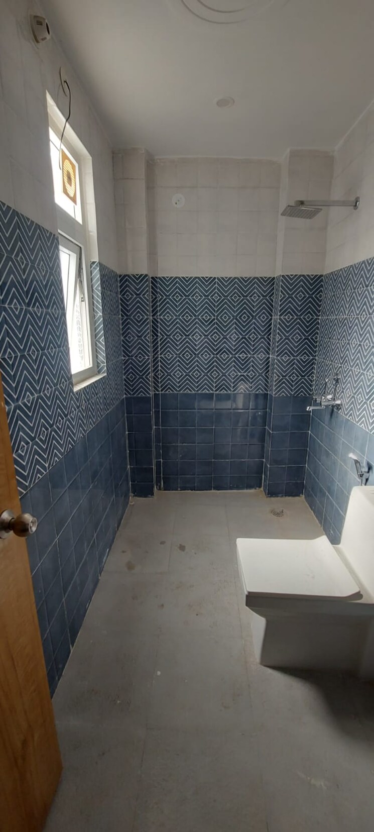 Bathroom, sector 7 2 Bedroom 154 Sq.Yd. Builder Floor In Sector 7 Gurgaon 8660421
