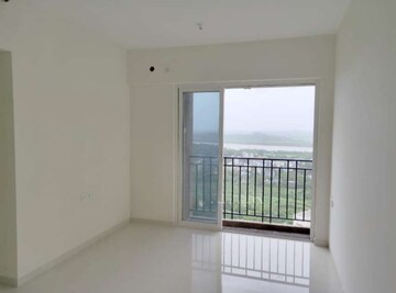 Room in 1 BHK Apartment at Vijay Orovia, Ghodbunder Road – for Rent