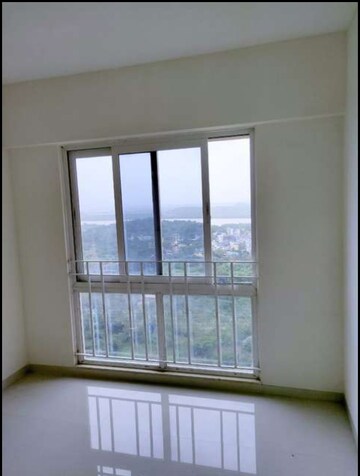 Room in 1 BHK Apartment at Vijay Orovia, Ghodbunder Road – for Rent