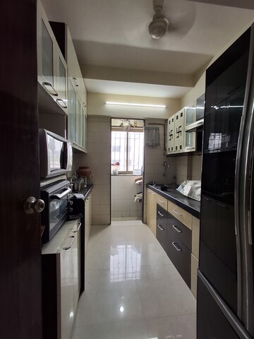2 BHK Apartment For Rent in Bhoomi Hills, Kandivali East
