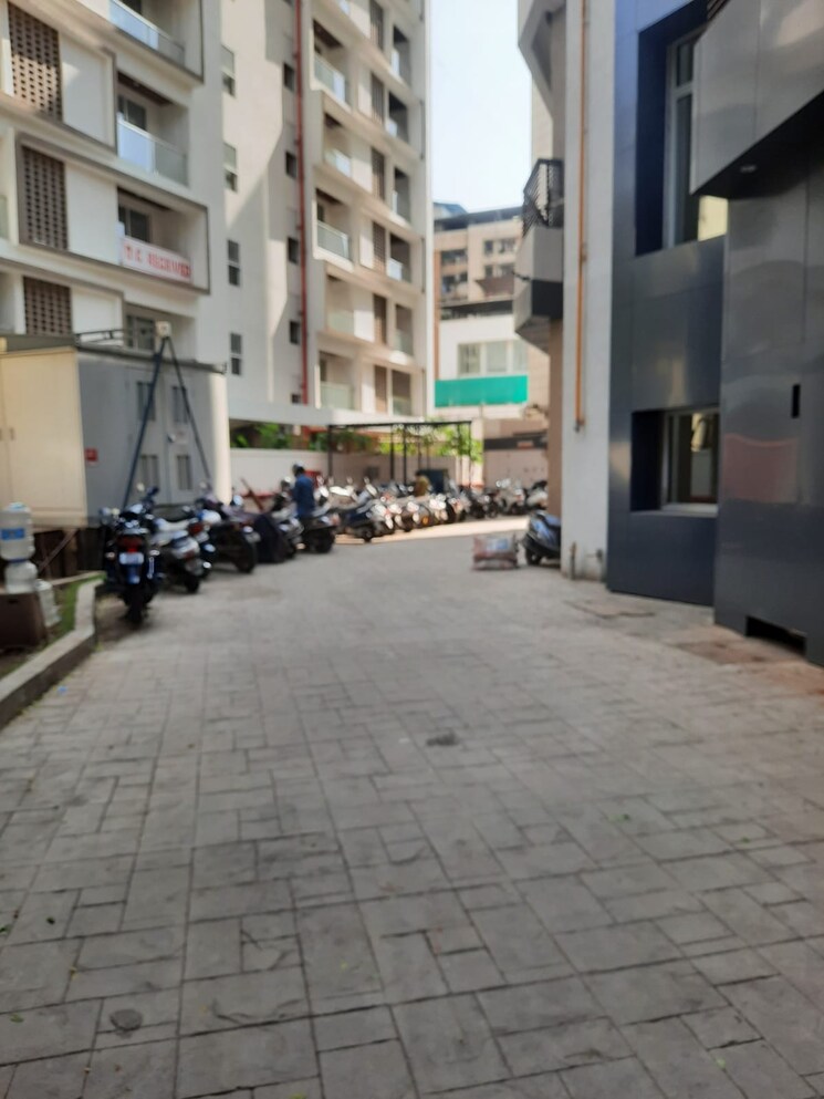  Parking, jvm-corner-stone 2 Bedroom 735 Sq.Ft. Apartment In Naupada Thane 8660846
